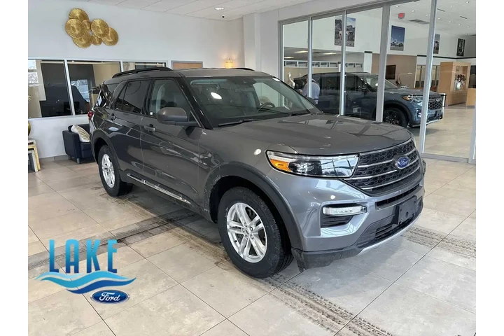 $29878 : Ford Explorer 2022 AWD XLT 4 image 1
