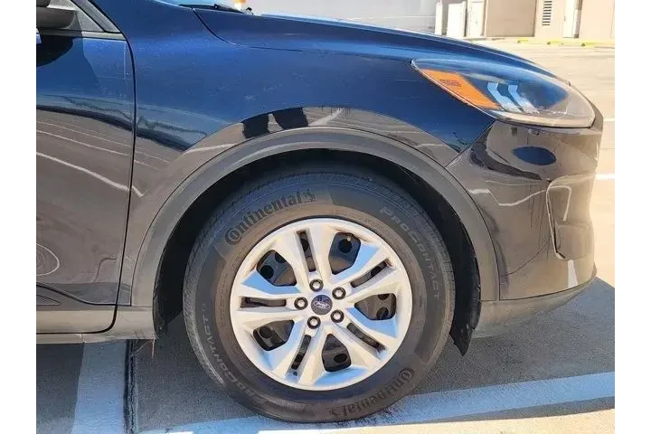 $16533 : Ford Escape 2021 S 4dr SUV image 8
