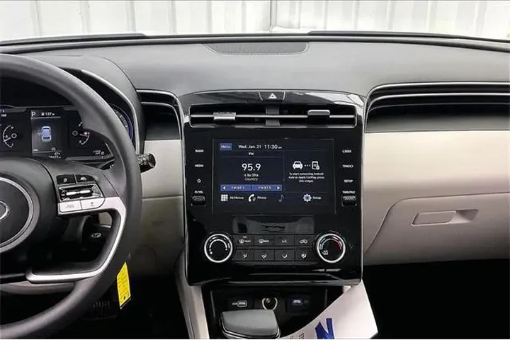 $21990 : Hyundai TUCSON 2023 AWD SE 4 image 6