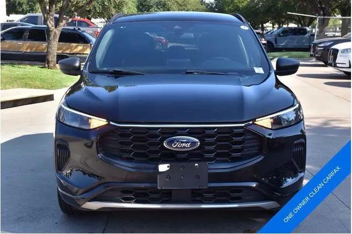 $19987 : Ford Escape 2023 ST-Line 4dr image 2