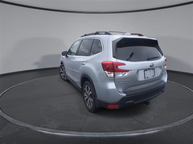 $27000 : PRE-OWNED 2021 SUBARU FORESTE image 7