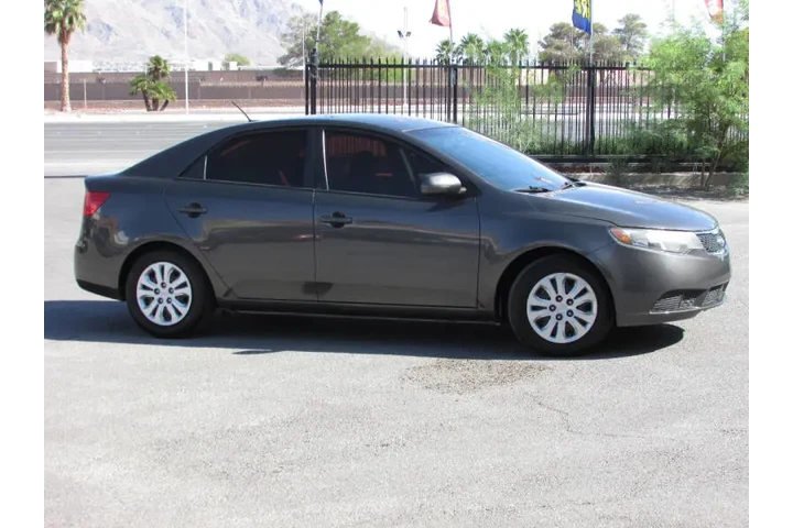$6995 : 2013 Forte EX image 4