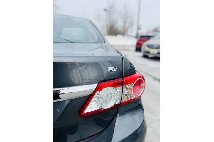 $11995 : 2013 Corolla LE Special Editi image 9