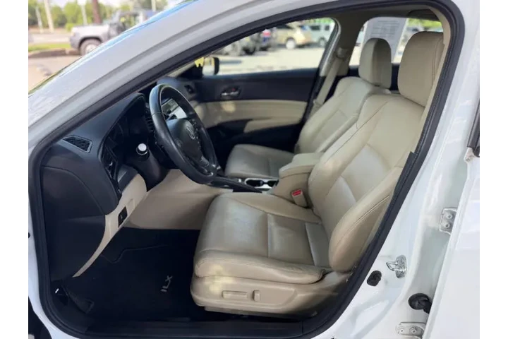 2016 ILX w/Premium image 9