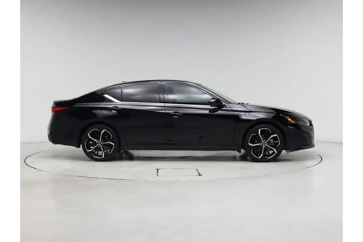 $23998 : Nissan Altima 2023 2.5 SR 4d image 7