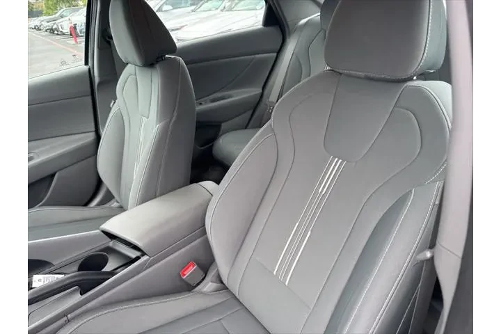 $18499 : Hyundai ELANTRA 2022 SEL 4dr image 7