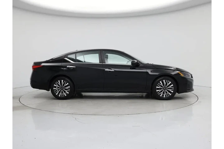 $20998 : Nissan Altima 2023 2.5 SV 4d image 7