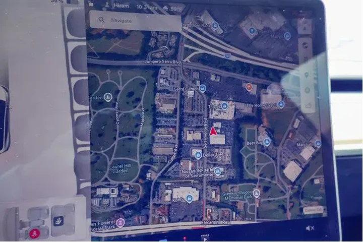 $31000 : Tesla Model Y 2022 AWD Perfo image 7