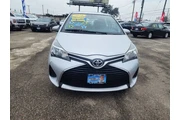 $10599 : 2016 Yaris 5-Door LE thumbnail