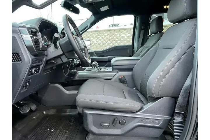 $39859 : Ford F-150 2023 4x4 XLT 4dr image 5