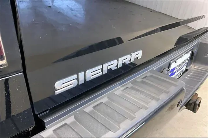 $28490 : GMC Sierra 1500 2017 4x4 Den image 9