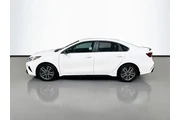 $18766 : Kia Forte 2023 GT-Line 4dr S thumbnail