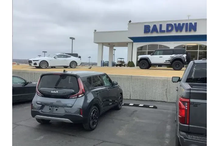 $22950 : Kia Soul 2024 EX 4dr Crossov image 7