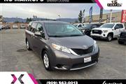 $8995 : 2012 Sienna LE thumbnail