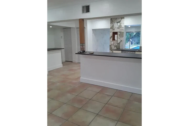 $1500 : North Miami - Spacious 3/2 image 6