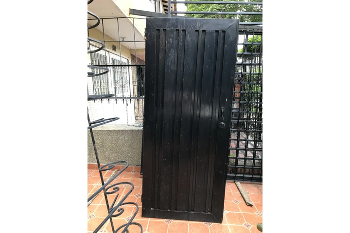 $450000 : Vendo varias puertas en lámina image 7
