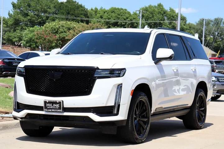 $55550 : 2021 Escalade Sport image 5