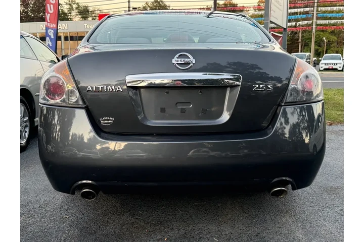 $6600 : 2010 Altima image 6