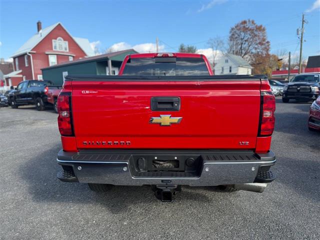 $29990 : 2015 Silverado 2500HD image 4