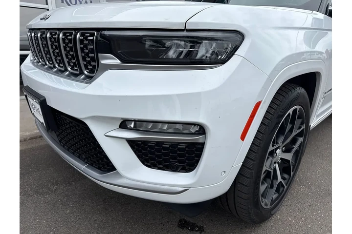$24995 : 2022 Grand Cherokee Summit Re image 7