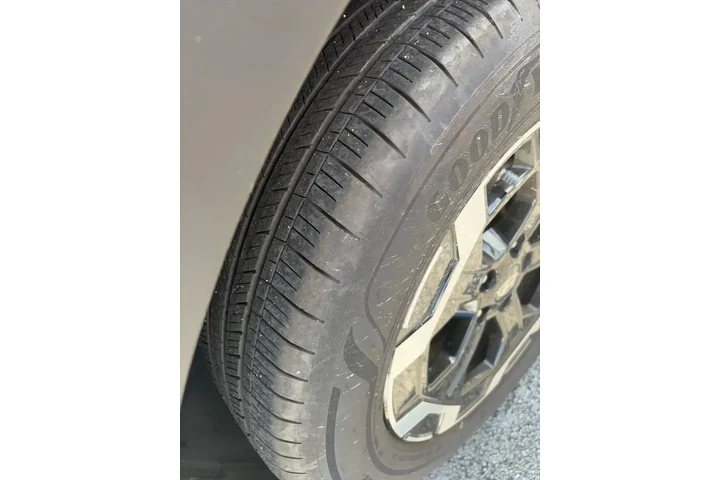 $30990 : Hyundai SANTA FE 2024 SEL 4d image 7