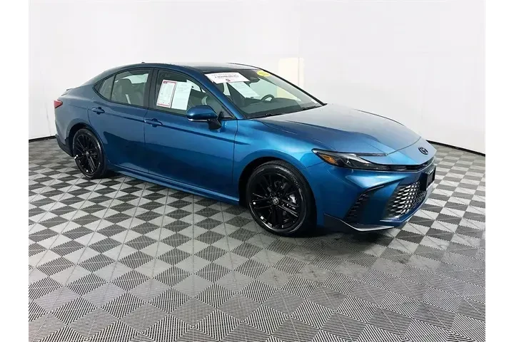 $34900 : Toyota Camry 2026 SE 4dr Sed image 1