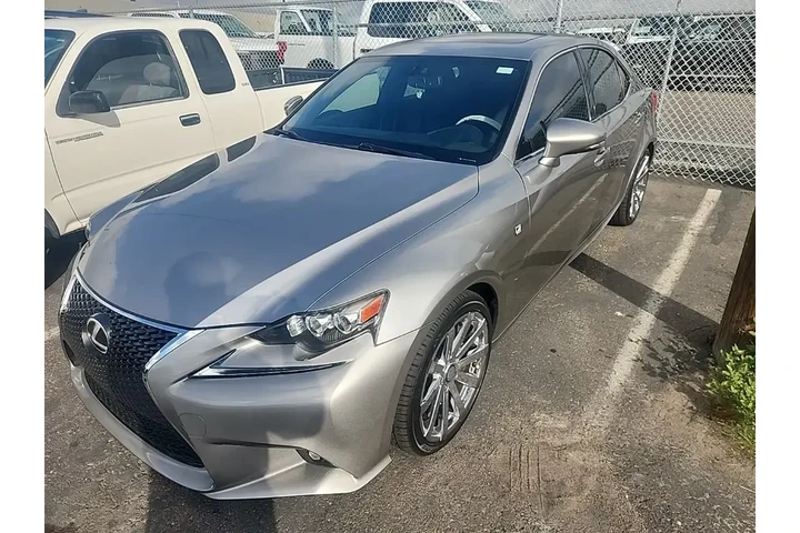 $18711 : Lexus IS 200t 2016 4dr Sedan image 3