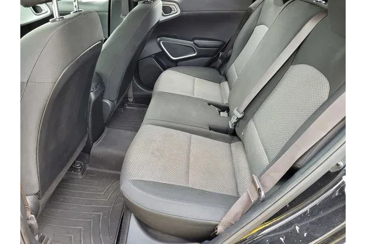 $15500 : Kia Soul 2020 LX 4dr Crossov image 6