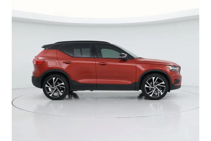 $29998 : Volvo XC40 2022 AWD T5 R-Des image 7
