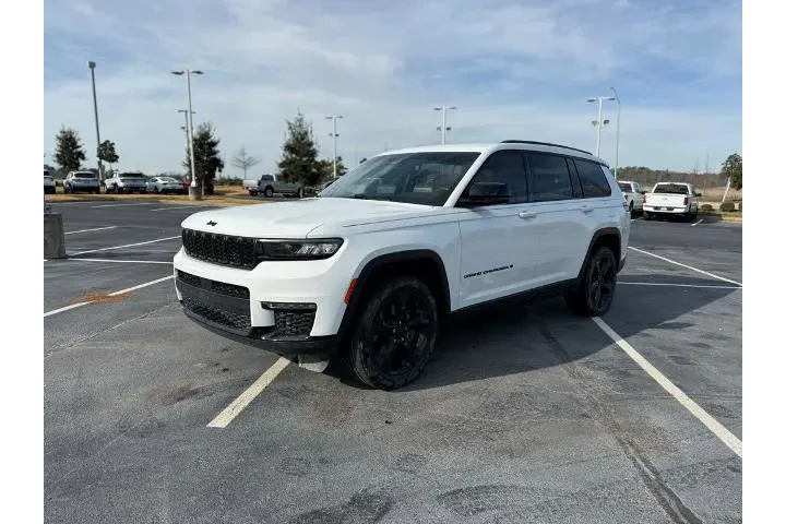 $24877 : Jeep Grand Cherokee L 2022 4 image 3