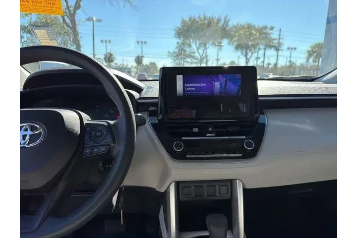 $25799 : Toyota Corolla Cross 2024 L image 9