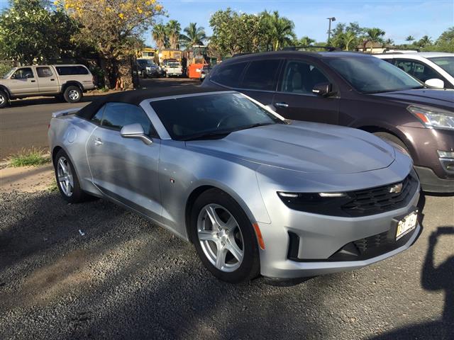 2019 Camaro image 1