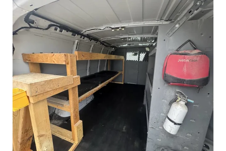 $10999 : 2020 Express 2500 image 8