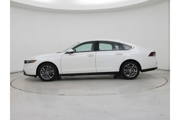 $29998 : Honda Accord Hybrid 2023 EX- image 3