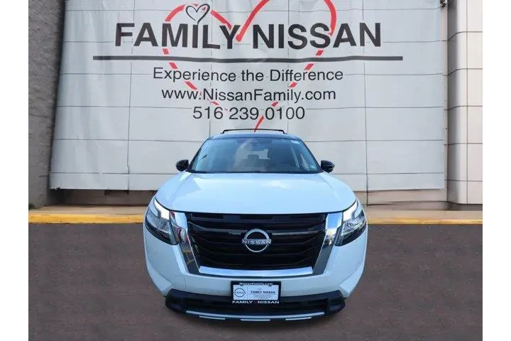 $37209 : Nissan Pathfinder 2024 AWD S image 2