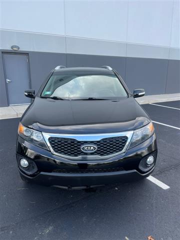 $7995 : 2013 Sorento LX 2WD image 2