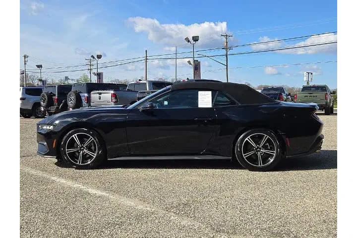 $30888 : Ford Mustang 2024 EcoBoost P image 7