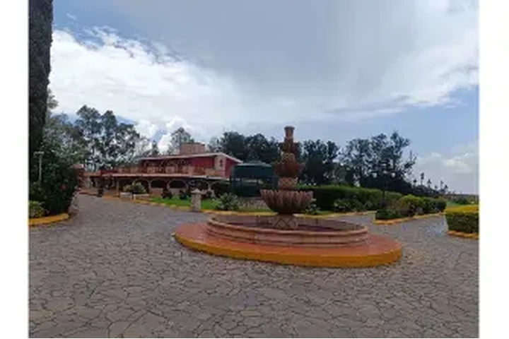 $80000000 : Hacienda tepatitlan  en venta image 5