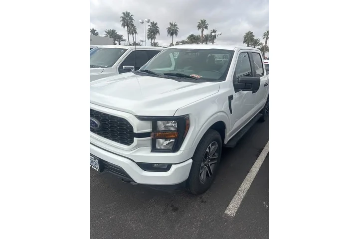 $37189 : Ford F-150 2023 4x4 XL 4dr S image 1