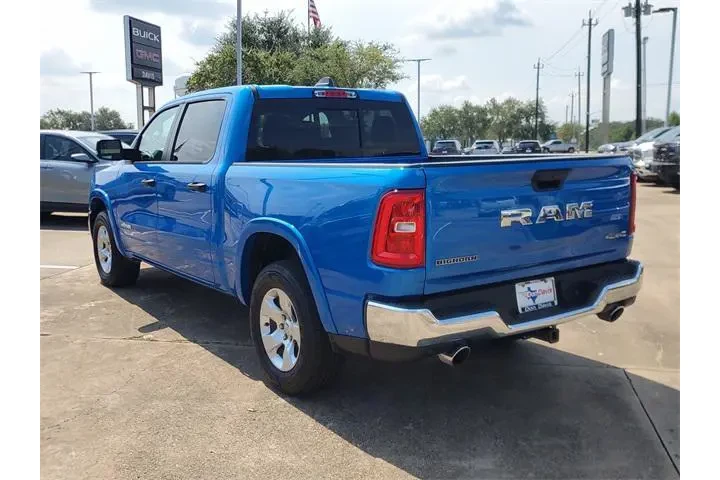 $39988 : Ram 1500 2025 4x4 Big Horn 4 image 5