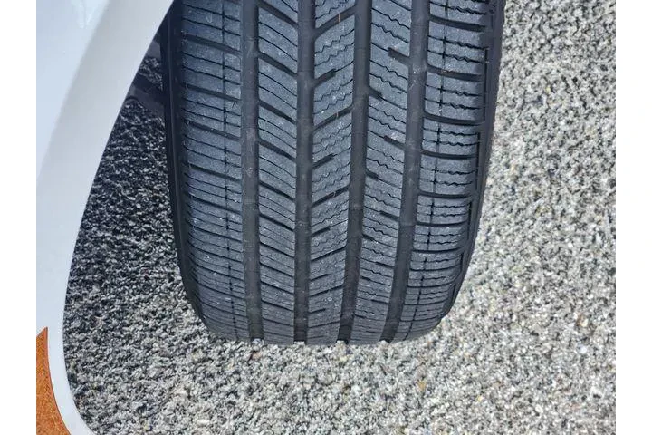 $38995 : BMW 3 Series 2025 330i 4dr S image 10