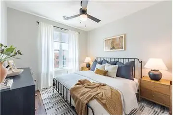 $2211 : Rental property with 2 bedro image 5