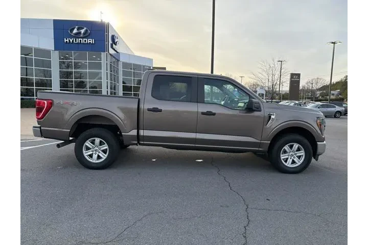 $35878 : Ford F-150 2023 4x4 XLT 4dr image 8