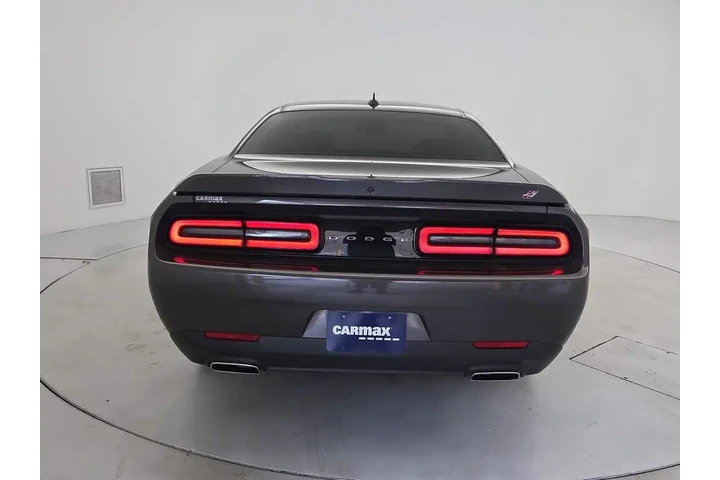 $27998 : Dodge Challenger 2022 AWD SX image 6