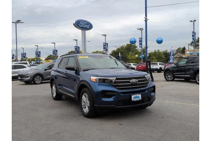 $26997 : Ford Explorer 2022 AWD XLT 4 image 1