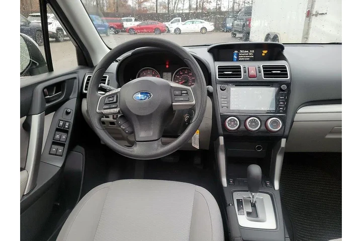 $14998 : Subaru Forester 2016 AWD 2.5 image 9