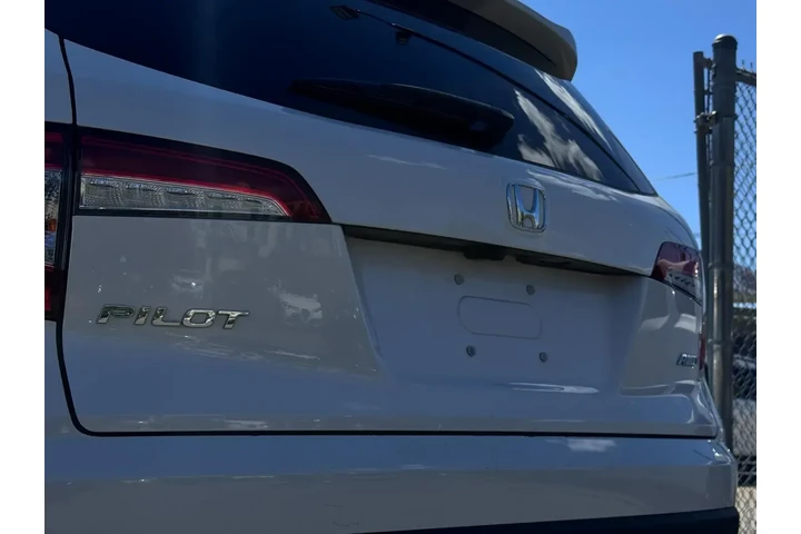 $25495 : Honda Pilot 2022 AWD EX-L 4d image 7