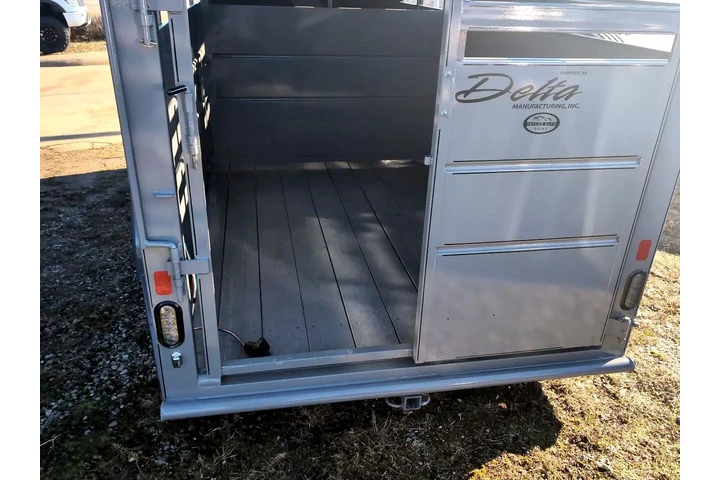 $8395 : 2025 Delta Manufacturing, Inc image 6