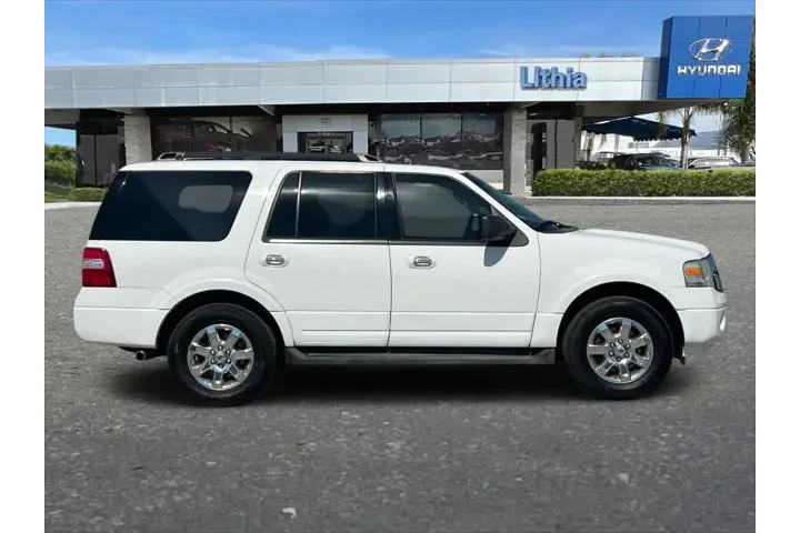 $11199 : Ford Expedition 2011 4x2 XLT image 9