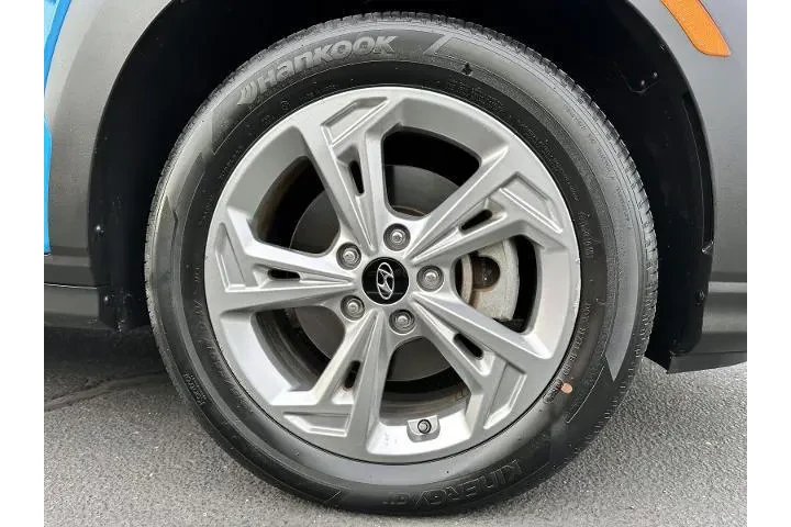 $19999 : Hyundai KONA 2023 AWD SEL 4d image 6